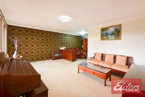 Property photo of 42 Greenmeadows Crescent Toongabbie NSW 2146