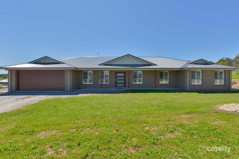 Property photo of 2 Stringybark Road Moore Creek NSW 2340
