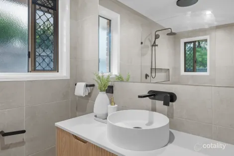 Property photo of 39 Albicore Drive Thornlands QLD 4164