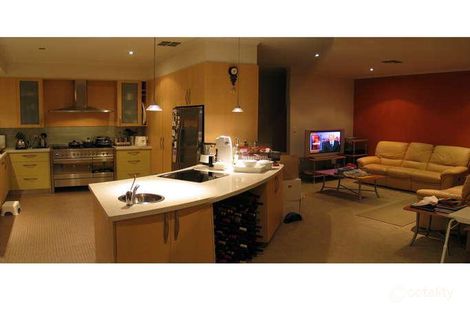 15 Ashmore Rd, Bellevue Heights, SA 5050