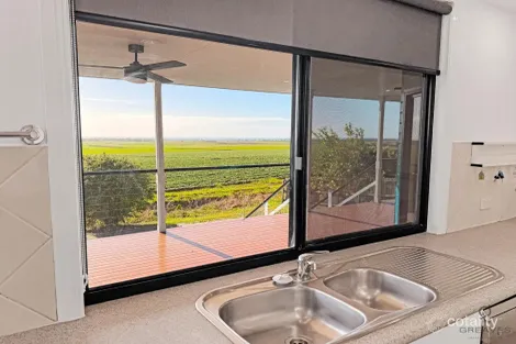 Property photo of 63 Rehbein Avenue Qunaba QLD 4670