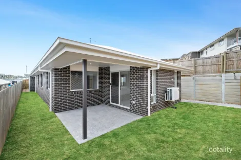Property photo of 15 Midnight Crescent Spring Mountain QLD 4300
