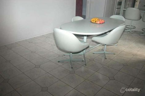 Property photo of 4 Landon Place Carrum Downs VIC 3201