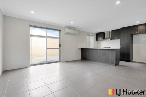 Property photo of 28 Snowden Street Hammond Park WA 6164