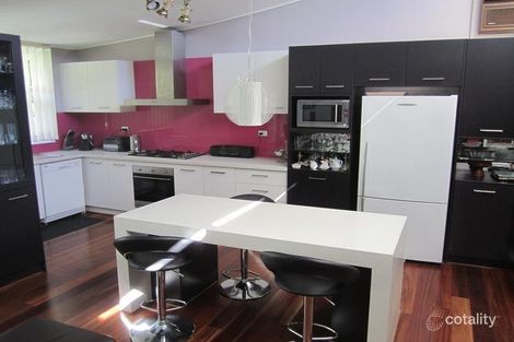 Property photo of 2 Binnowee Avenue St Ives NSW 2075