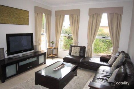Property photo of 9 Hutcheon Place Nicholls ACT 2913
