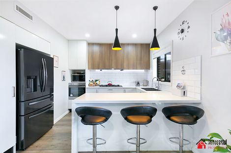 Property photo of 17 Dorcas Glade Schofields NSW 2762
