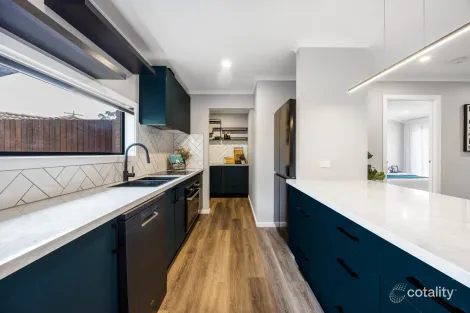 Property photo of 30 Wilsons Lane Sunbury VIC 3429