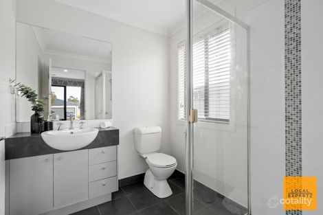 Property photo of 7 Toryboy Street Brookfield VIC 3338