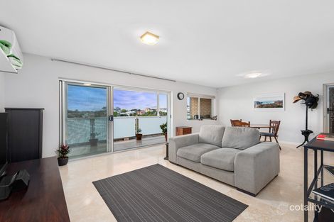 Property photo of 11/61 Rialto Street Coorparoo QLD 4151