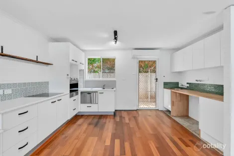 5/28 Peerless Ave, Mermaid Beach, QLD 4218