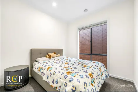 Property photo of 15 Stilo Crescent Truganina VIC 3029