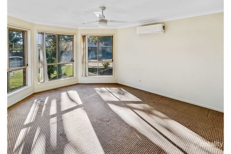 Property photo of 48 Danbulla Crescent Forest Lake QLD 4078