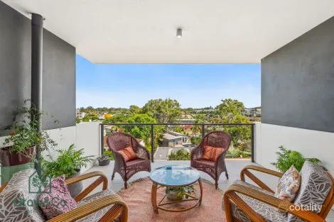 137 Eugaree St, Southport, QLD 4215