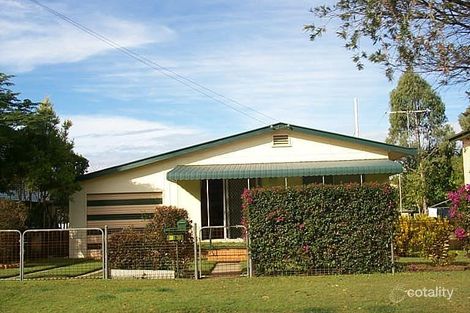 38 Kent St, Kallangur, QLD 4503