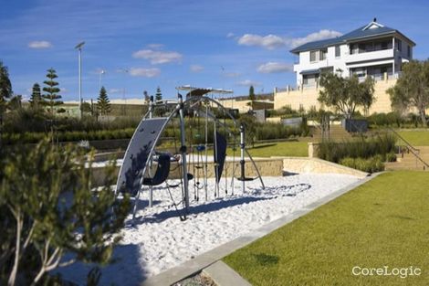 Property photo of 12 Chelydra Point North Coogee WA 6163