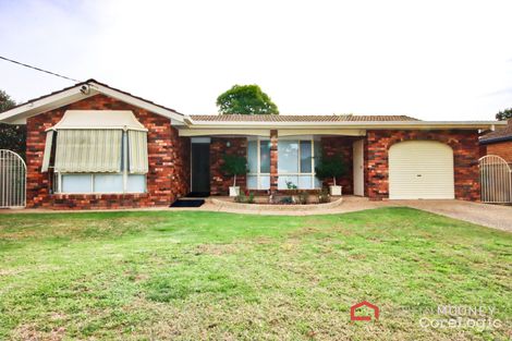 Property photo of 14 Nicholi Crescent Lake Albert NSW 2650