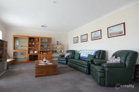 2 Hague Ct, Moonta Bay, SA 5558