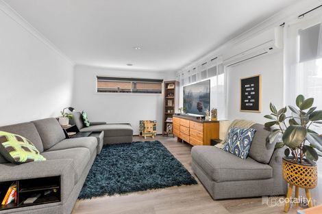 Property photo of 9 Plover Street Pakenham VIC 3810