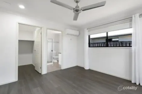 Property photo of 17 Newport Parade Blacks Beach QLD 4740