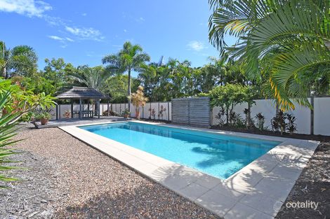 Property photo of 14 Layde Court Urangan QLD 4655