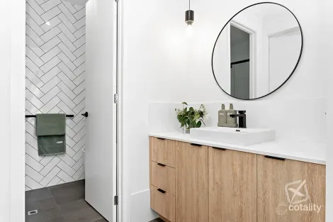 Property photo of 1 Boronia Drive Hope Valley SA 5090