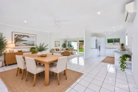 16 HYMES ST, KANIMBLA, QLD 4870