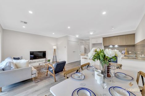 10 Bonsallo Walk, Tarneit, VIC 3029