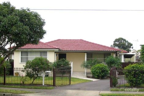 13 Baragoola St, Fairfield West, NSW 2165