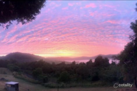 Property photo of 8 Dobbin Road Warrubullen QLD 4871