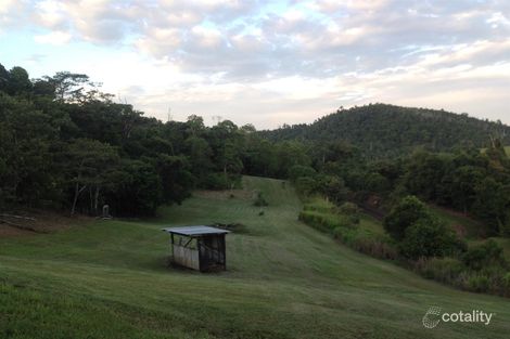 Property photo of 8 Dobbin Road Warrubullen QLD 4871