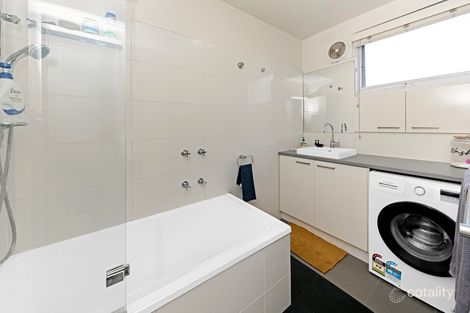 Property photo of 1/1080 Glen Huntly Road Glen Huntly VIC 3163