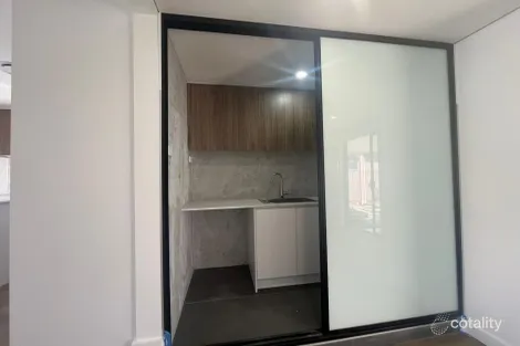 Property photo of 6 Argyle Place Macquarie Fields NSW 2564