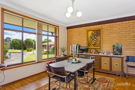 Property photo of 9 Turtle Close Point Clare NSW 2250