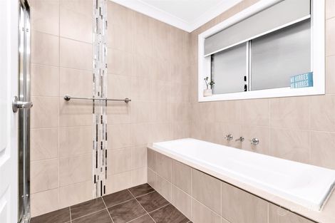 Property photo of 5 Caulfield Road Claremont Meadows NSW 2747