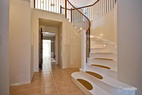 Property photo of 2 St Ives Drive Narre Warren South VIC 3805