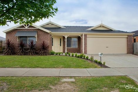 Property photo of 61 Sandalwood Drive Pakenham VIC 3810