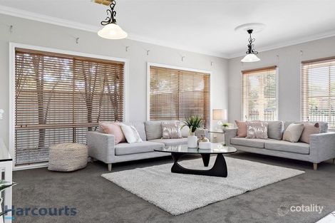 Property photo of 5 Cathedral Close Pakenham VIC 3810