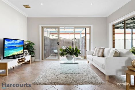 Property photo of 5 Cathedral Close Pakenham VIC 3810