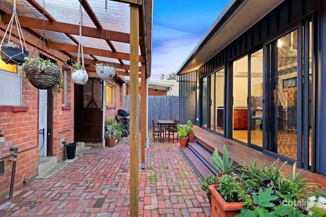 Property photo of 320 Howe Parade Port Melbourne VIC 3207