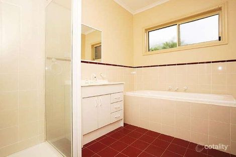 Property photo of 1/29 Clements Grove Reservoir VIC 3073