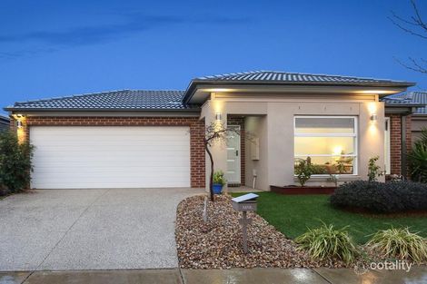 Property photo of 11 Rivoli Close Plumpton VIC 3335