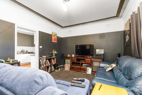 Property photo of 7 Killara Avenue Mount Austin NSW 2650