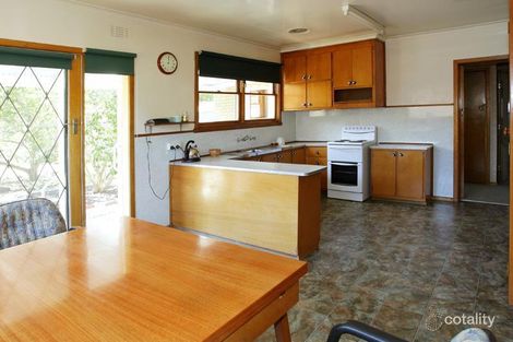 Property photo of 24 Yaralla Road Bentleigh East VIC 3165