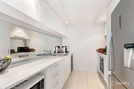 Property photo of 405/41 Harbour Town Drive Biggera Waters QLD 4216