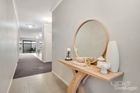 Property photo of 82 Thoresby Circuit Craigieburn VIC 3064