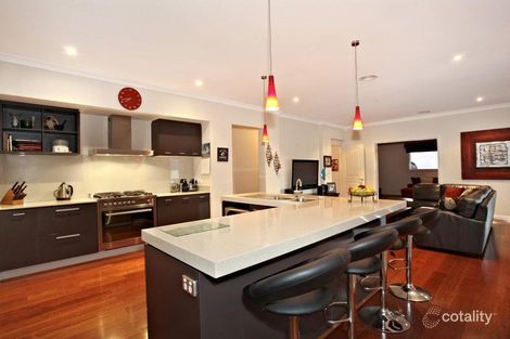 Property photo of 8 Bronzewing Court Langwarrin VIC 3910