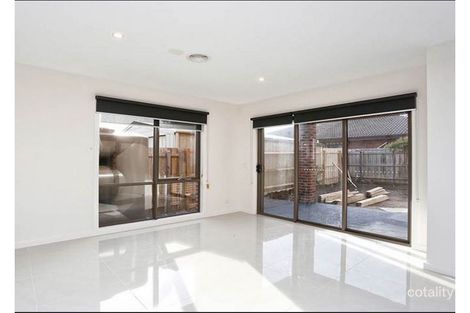 Property photo of 1 Prior Court Rowville VIC 3178
