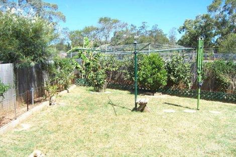 Property photo of 22 Burkhart Place Minto NSW 2566