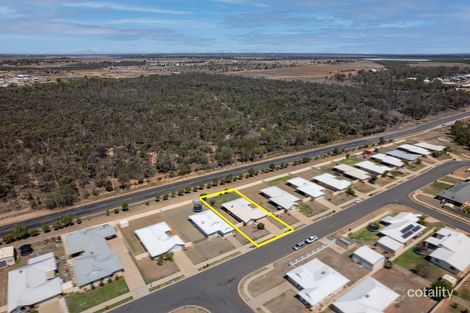 Property photo of 23 Lakeside Drive Emerald QLD 4720